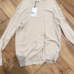 Zara Men's Light Beige Crewneck Sweater